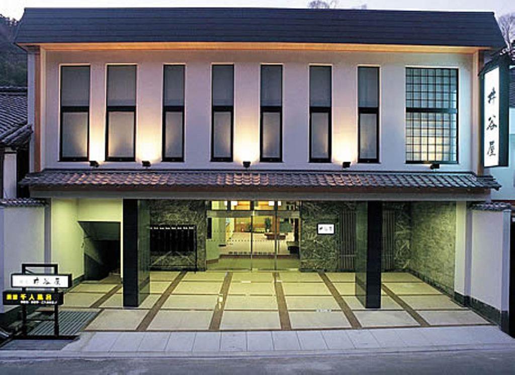 Itaniya Hotel Sakurai Exterior photo